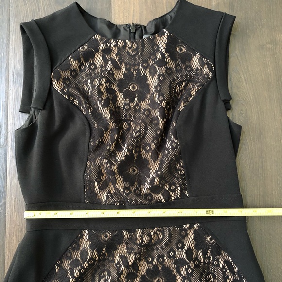 Adrianna Papell Sheath Dress, Black/Nude, Size 8 - Picture 6 of 11